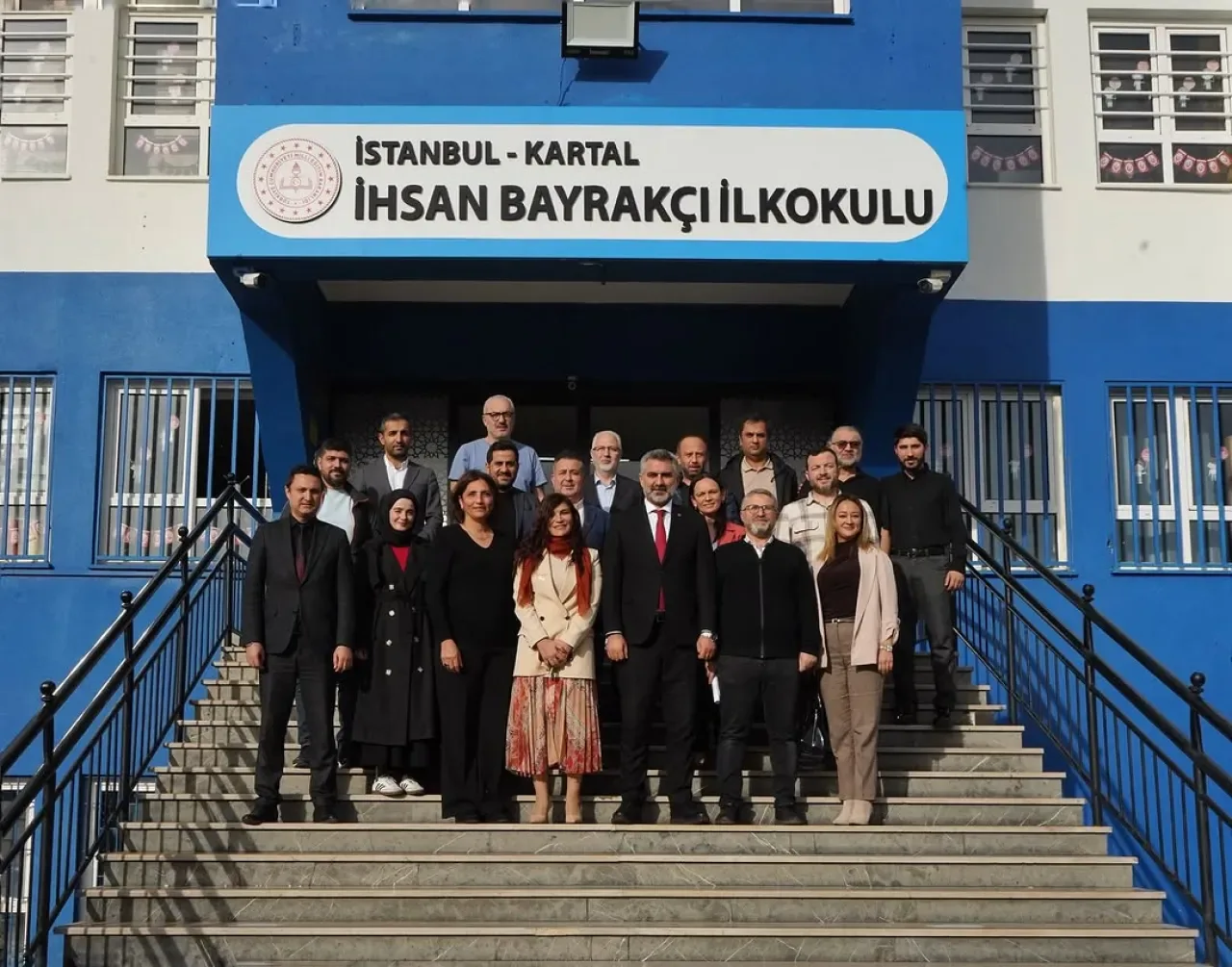 Kartal'da "İyilikte Yarışan Sınıflar" Projesi Değerlendirme Toplantısı Yapıldı Kartal'da "İyilikte Yarışan Sınıflar" Projesi Değerlendirme Toplantısı Yapıldı