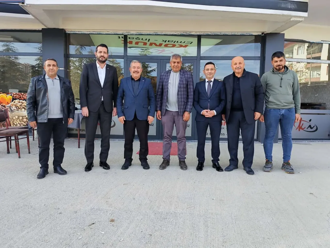 Akyurt AK Parti İlçe Başkanlığı, Samsunlular Derneği'ni Ziyaret Etti Akyurt AK Parti İlçe Başkanlığı, Samsunlular Derneği'ni Ziyaret Etti