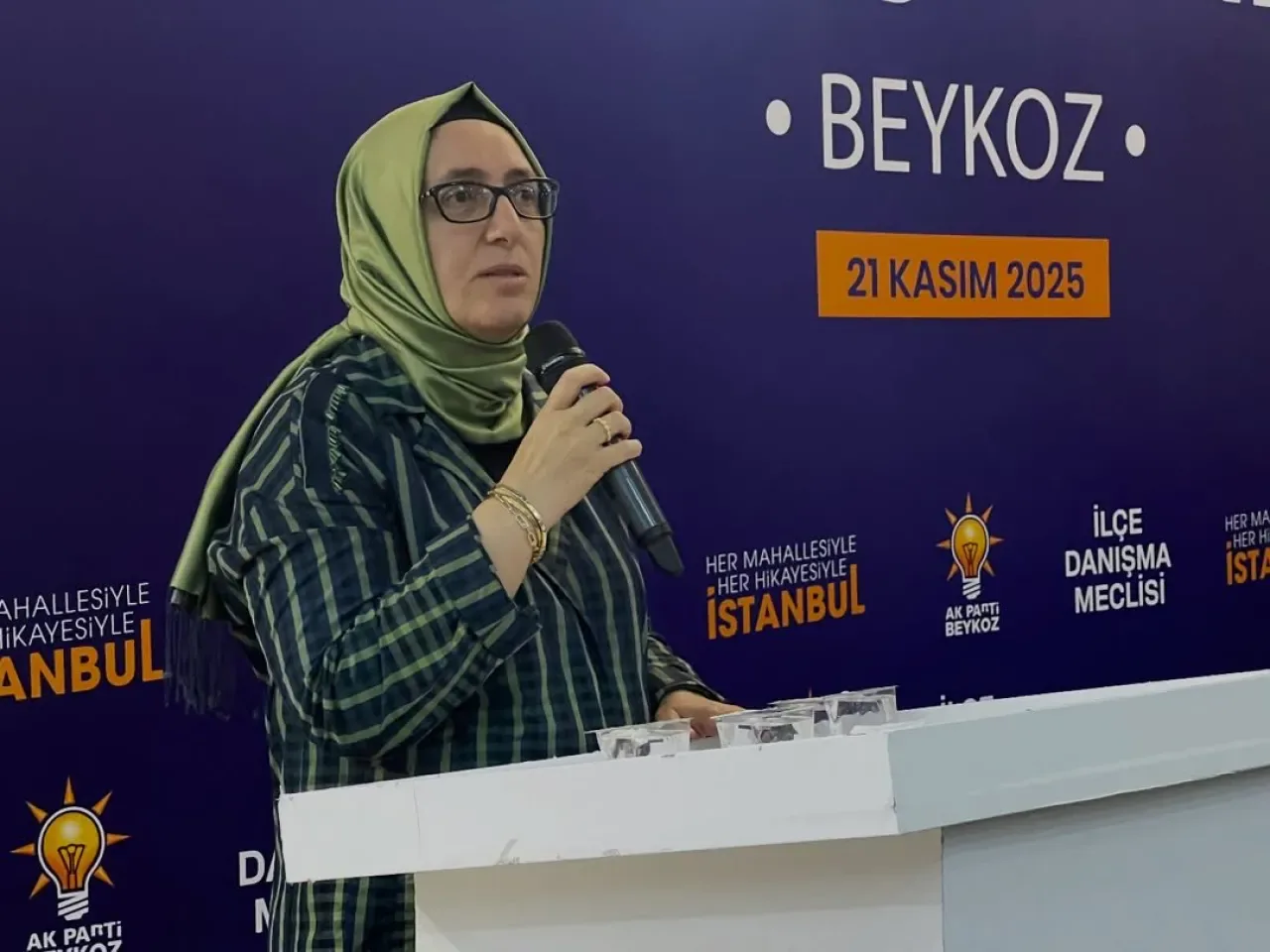AK Parti İstanbul Kadın Kolları Beykoz'da Dayanışma ve İstişare Toplantısı Düzenledi AK Parti İstanbul Kadın Kolları Beykoz'da Dayanışma ve İstişare Toplantısı Düzenledi