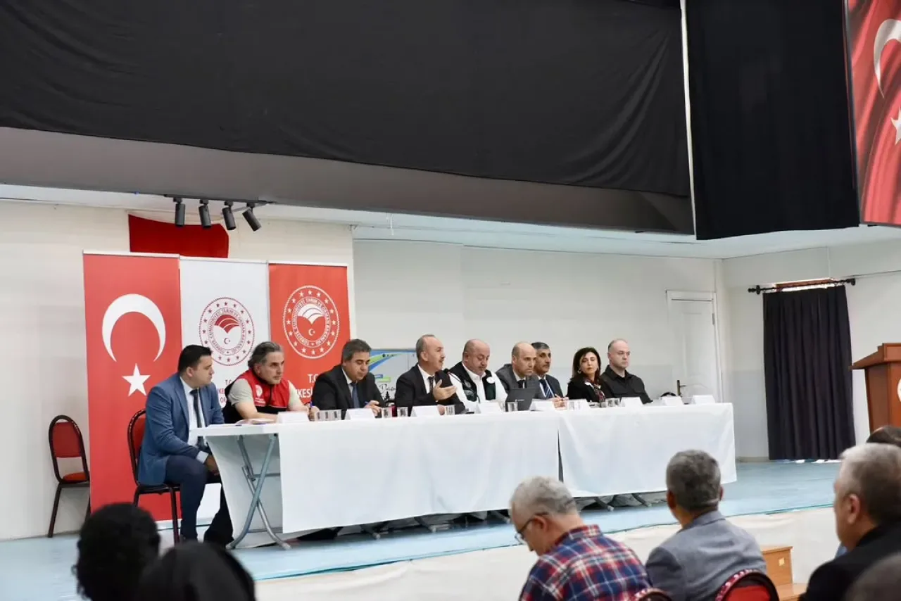 Dursunbey'de Tarım ve Hayvancılık Sektörü Masaya Yatırıldı Dursunbey'de Tarım ve Hayvancılık Sektörü Masaya Yatırıldı