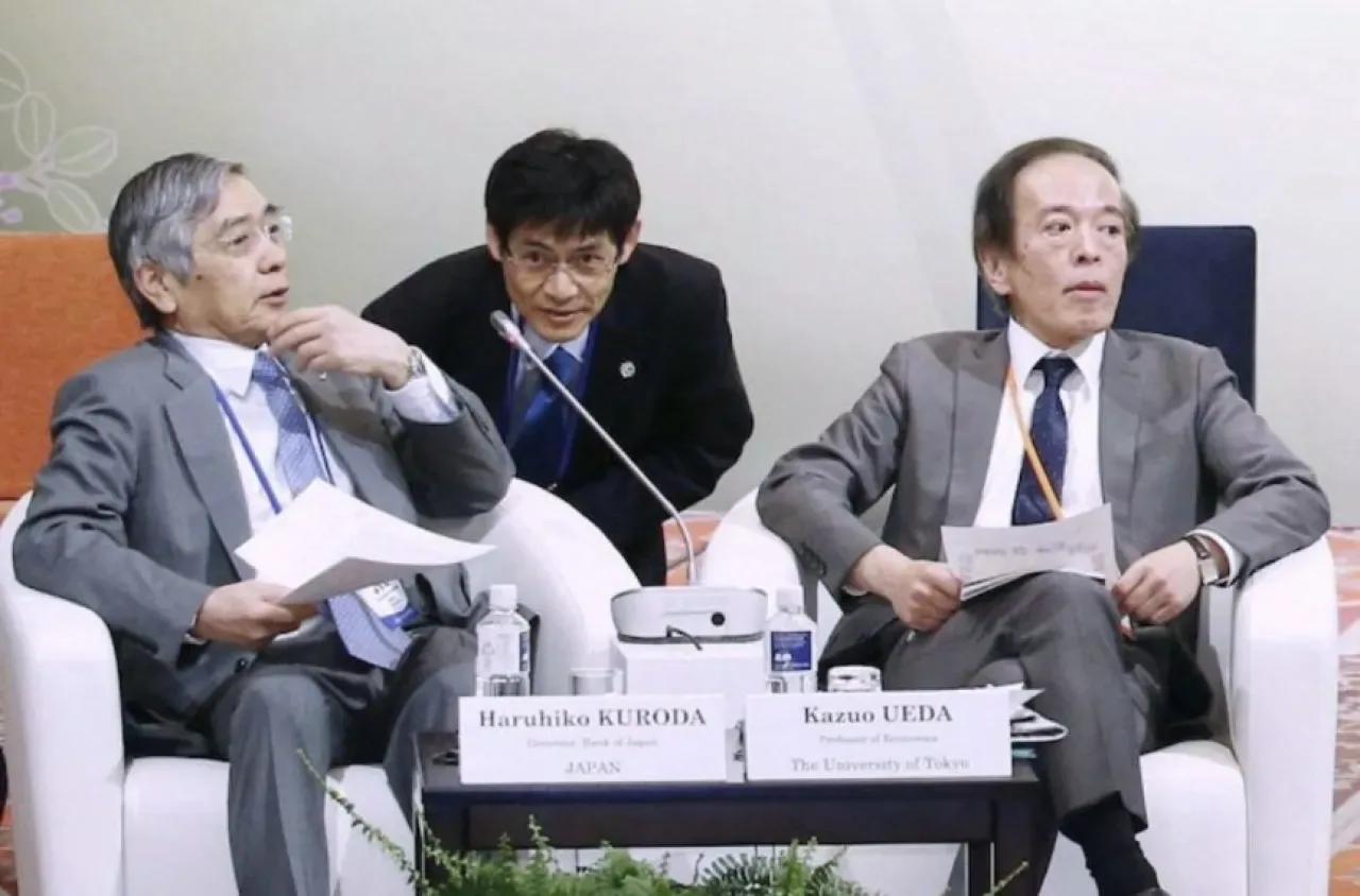 Japonya 42,8 Trilyon Yen Değerinde Ekonomik Paket Açıkladı Japonya 42,8 Trilyon Yen Değerinde Ekonomik Paket Açıkladı