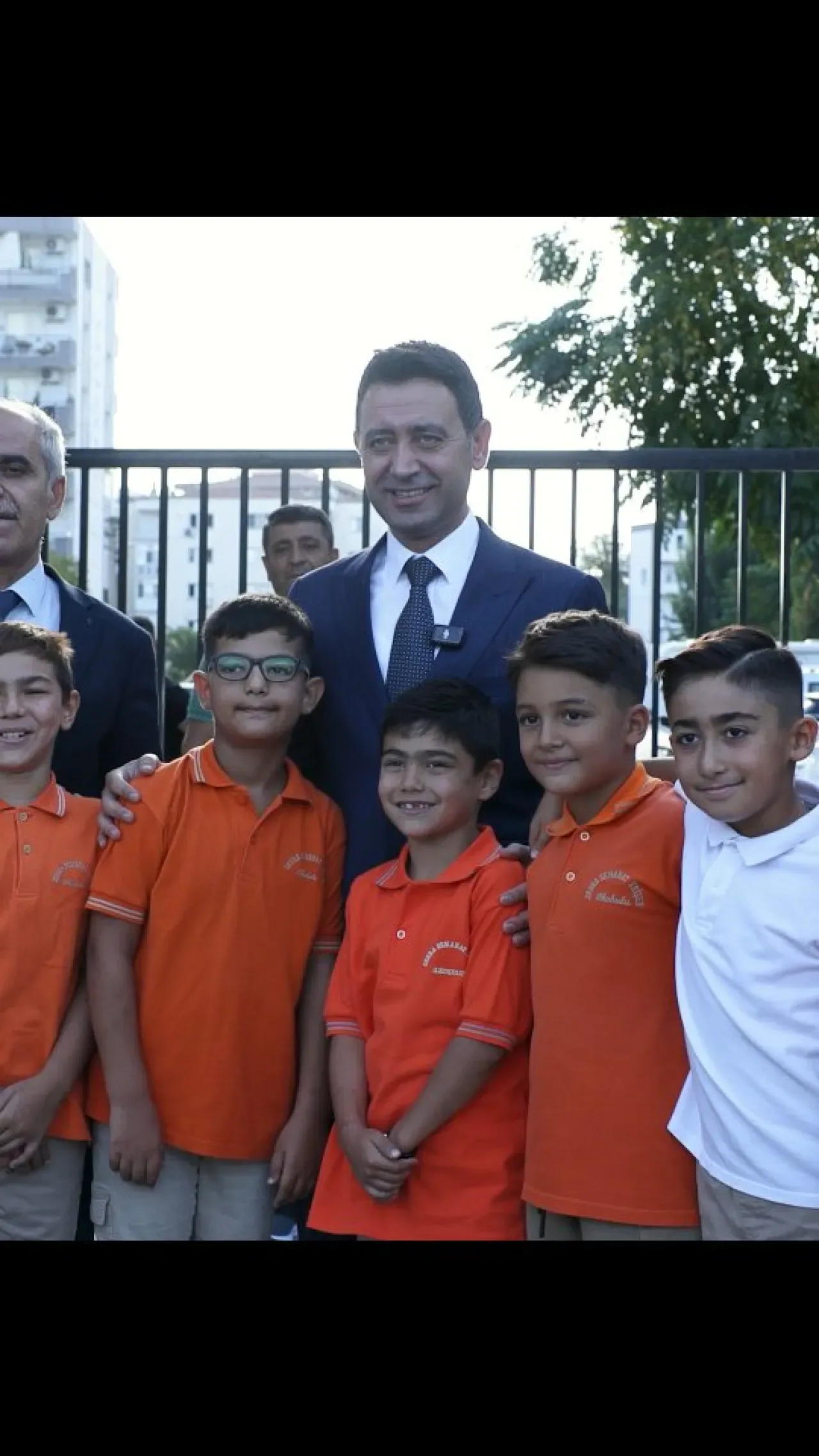 Bayraklı Belediyesi Diş Hekimleri Günü'nü Kutladı Bayraklı Belediyesi Diş Hekimleri Günü'nü Kutladı