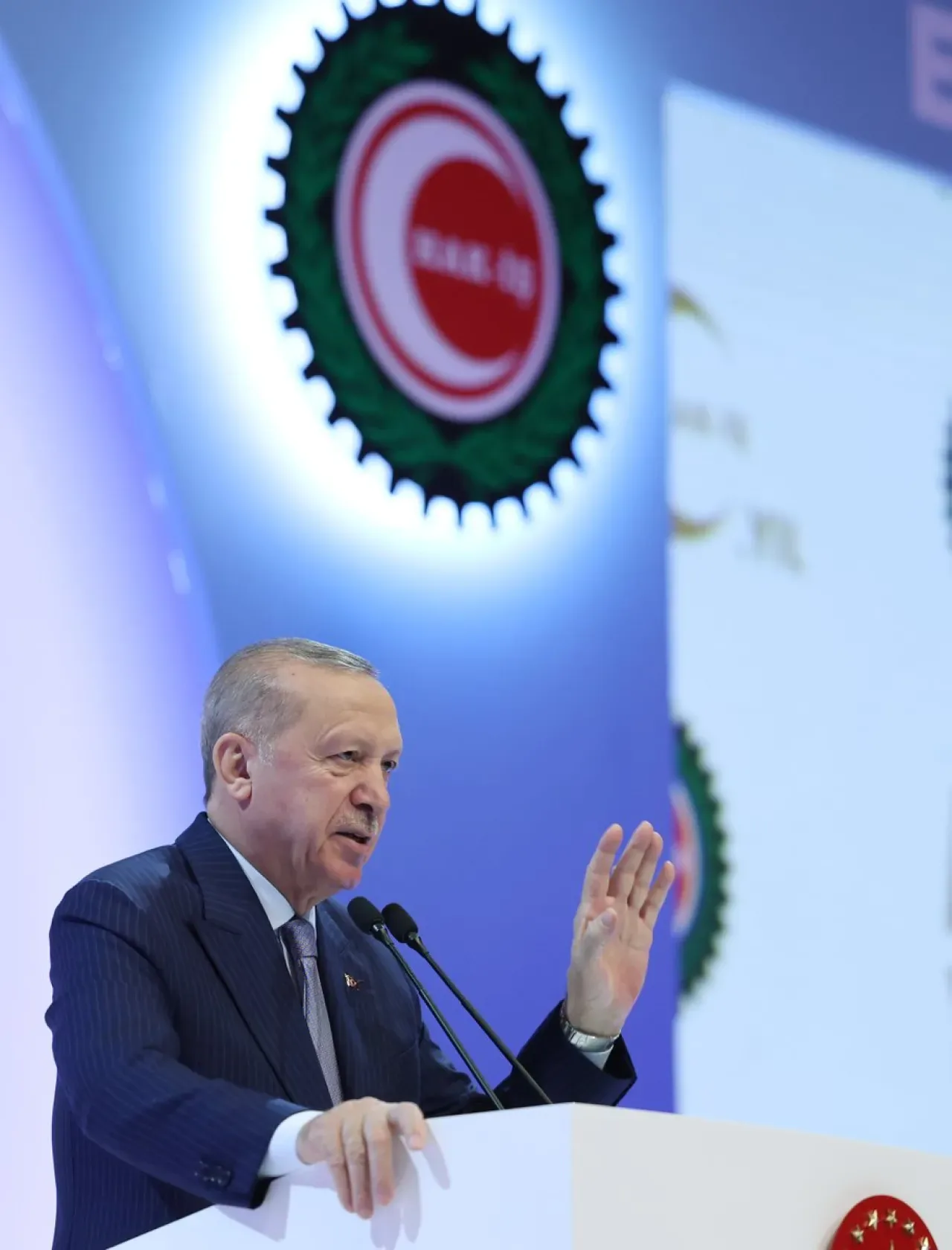 Hak-İş'in 50. Yılında Cumhurbaşkanı Erdoğan'dan Mesaj Hak-İş'in 50. Yılında Cumhurbaşkanı Erdoğan'dan Mesaj