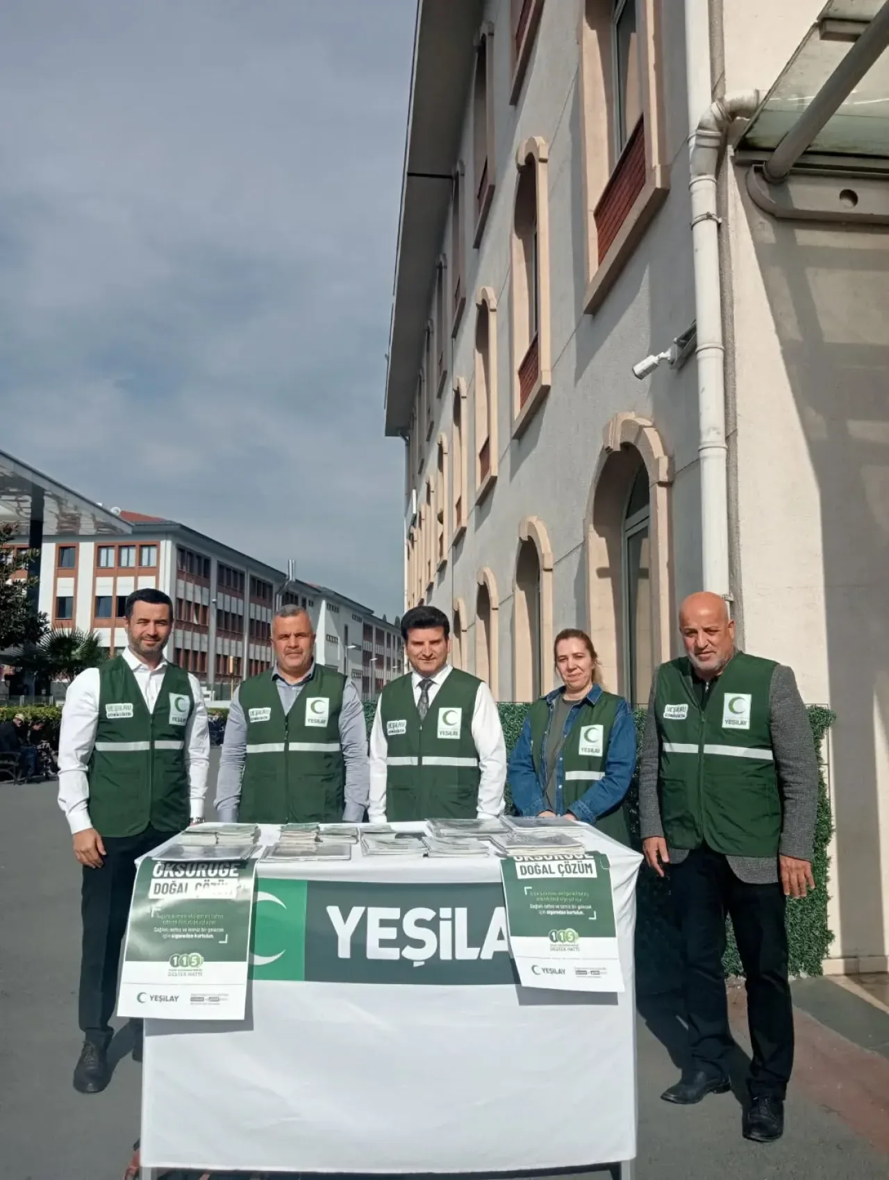 Yeşilay Zeytinburnu, Dünya KOAH Günü'nde Hastanede Farkındalık Standı Açtı Yeşilay Zeytinburnu, Dünya KOAH Günü'nde Hastanede Farkındalık Standı Açtı