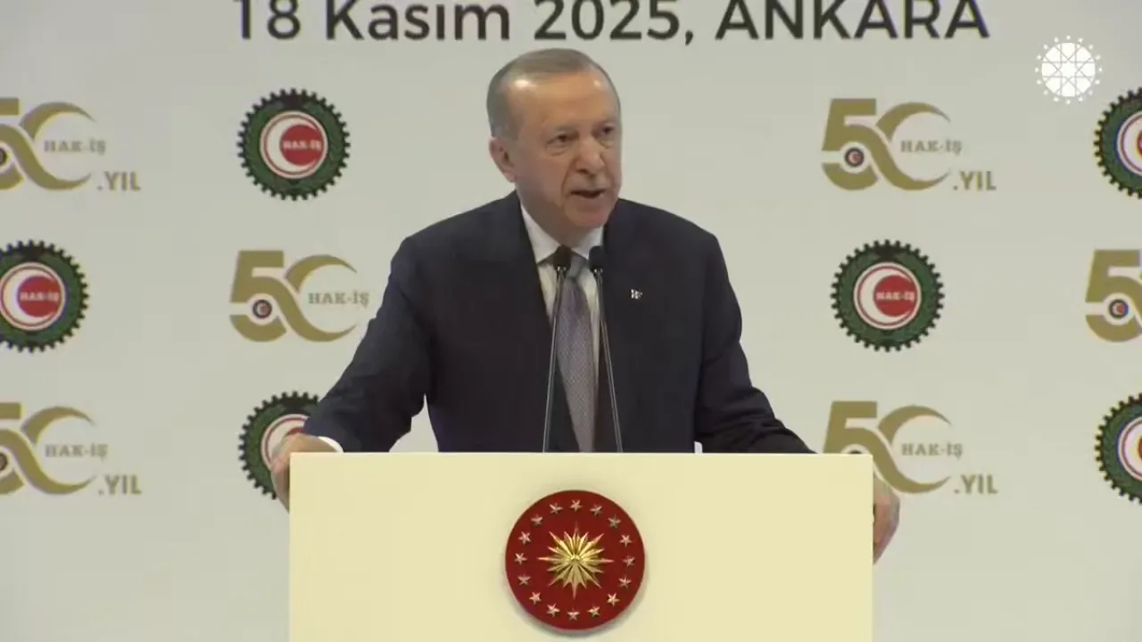 Başkan Erdoğan: Emekçileri Modern Köleliğe Mahkûm Eden Küresel Sisteme Karşı Adalet İçin Çalışıyoruz Başkan Erdoğan: Emekçileri Modern Köleliğe Mahkûm Eden Küresel Sisteme Karşı Adalet İçin Çalışıyoruz