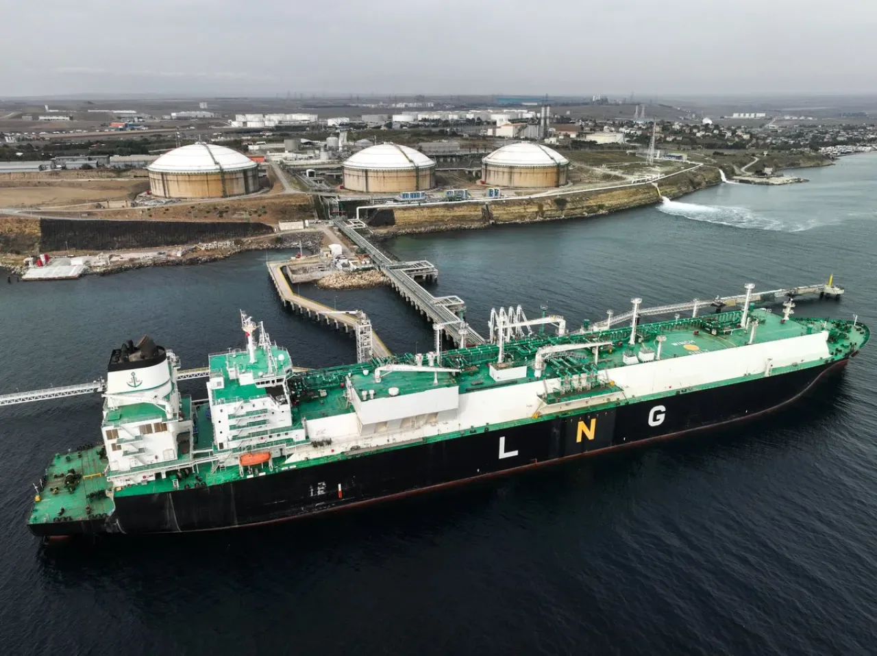 Küresel LNG İhracatında Yükseliş: Türkiye'nin İthalatı Yüzde 40 Arttı Küresel LNG İhracatında Yükseliş: Türkiye'nin İthalatı Yüzde 40 Arttı
