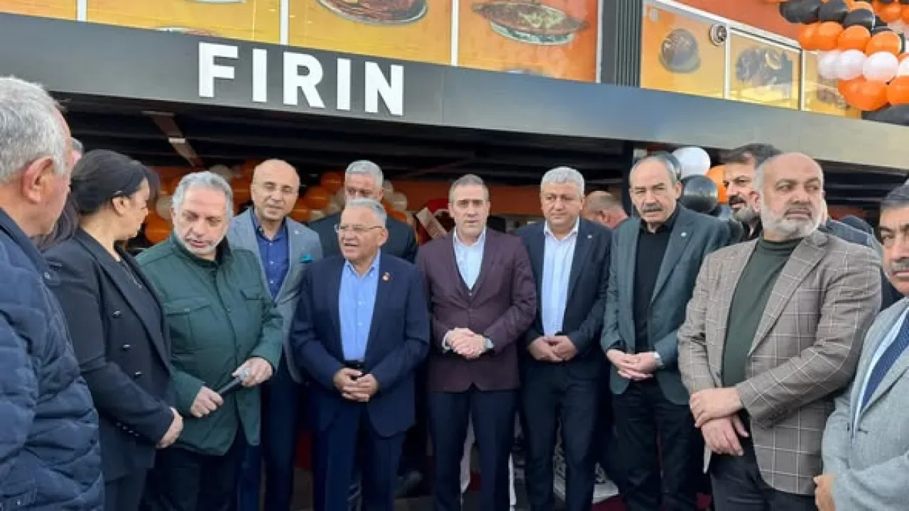 Kayseri Ticaret Odası Başkanı Gülsoy, Yeni Açılan Pide Fırınının Açılışına Katıldı Kayseri Ticaret Odası Başkanı Gülsoy, Yeni Açılan Pide Fırınının Açılışına Katıldı