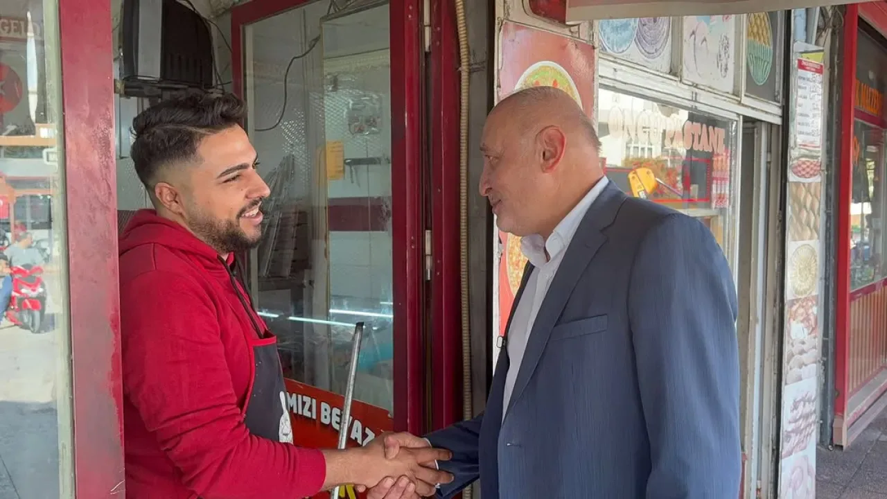 Gaziantep Milletvekili Melih Meriç, Oğuzeli Esnafının Sorunlarını Yerinde Dinledi Gaziantep Milletvekili Melih Meriç, Oğuzeli Esnafının Sorunlarını Yerinde Dinledi