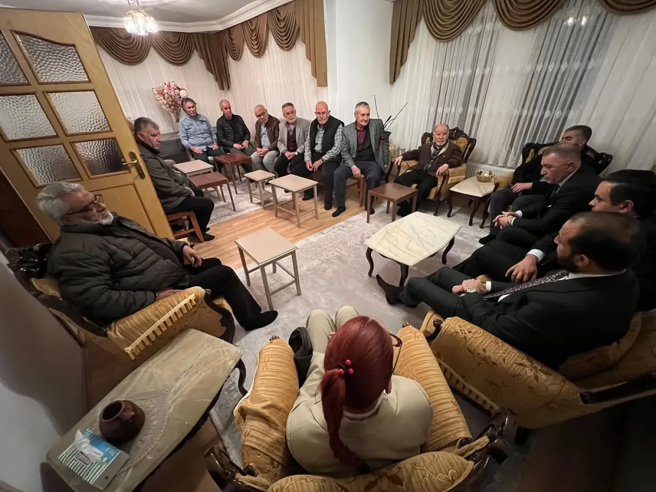 MHP Yenimahalle'de Yakacık Mahallesi'nde Gönül Bağı Ziyareti MHP Yenimahalle'de Yakacık Mahallesi'nde Gönül Bağı Ziyareti