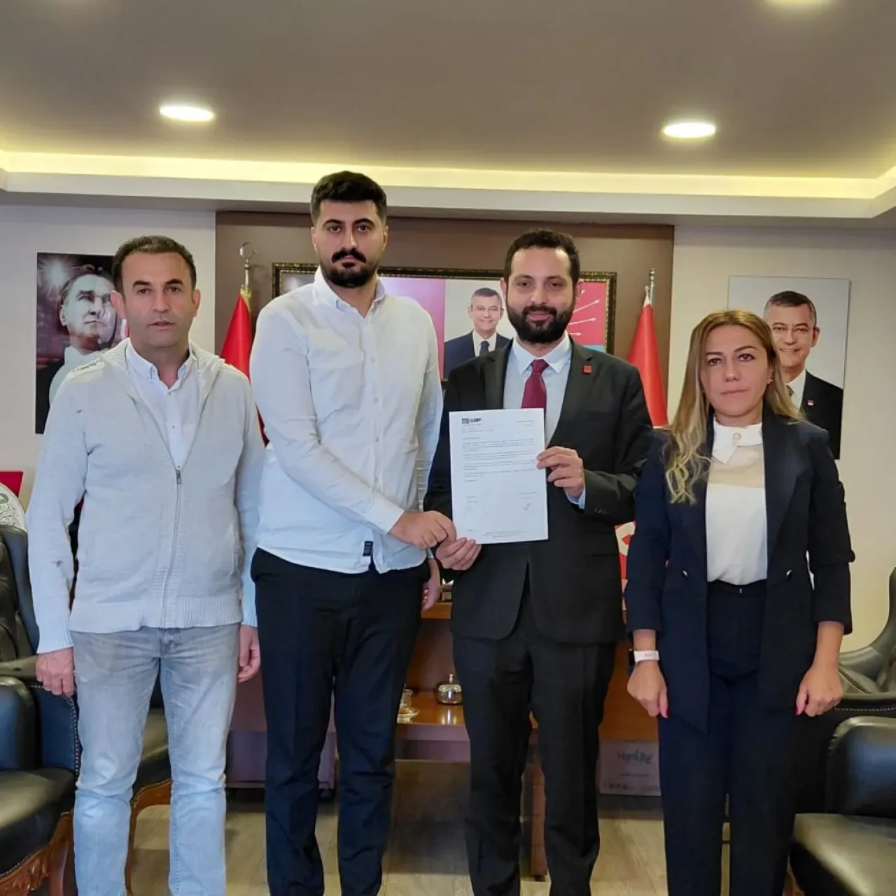 Murat Şahin, CHP Sancaktepe'de Veysel Karani Mahallesi Komite Başkanı Oldu Murat Şahin, CHP Sancaktepe'de Veysel Karani Mahallesi Komite Başkanı Oldu