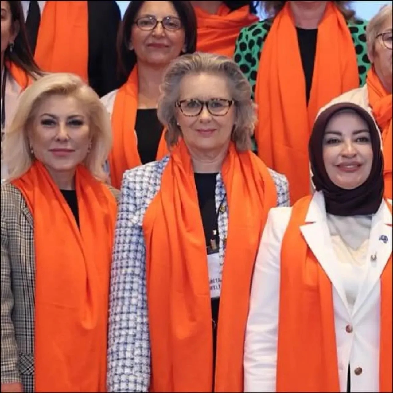 Kadınların Siyasete Katılımı Güçleniyor: UN Women ile İş Birliği Toplantısı Kadınların Siyasete Katılımı Güçleniyor: UN Women ile İş Birliği Toplantısı