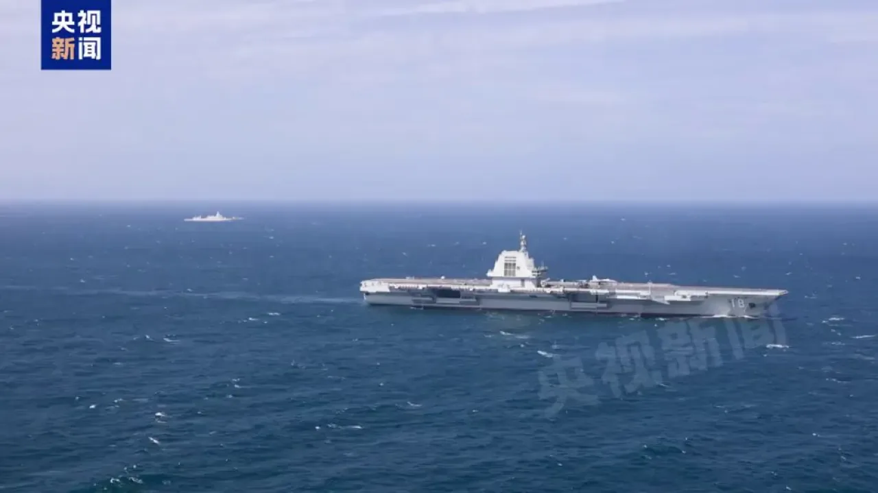 Fujian Uçak Gemisi İlk Açık Deniz Canlı Atış Eğitimini Gerçekleştirdi Fujian Uçak Gemisi İlk Açık Deniz Canlı Atış Eğitimini Gerçekleştirdi