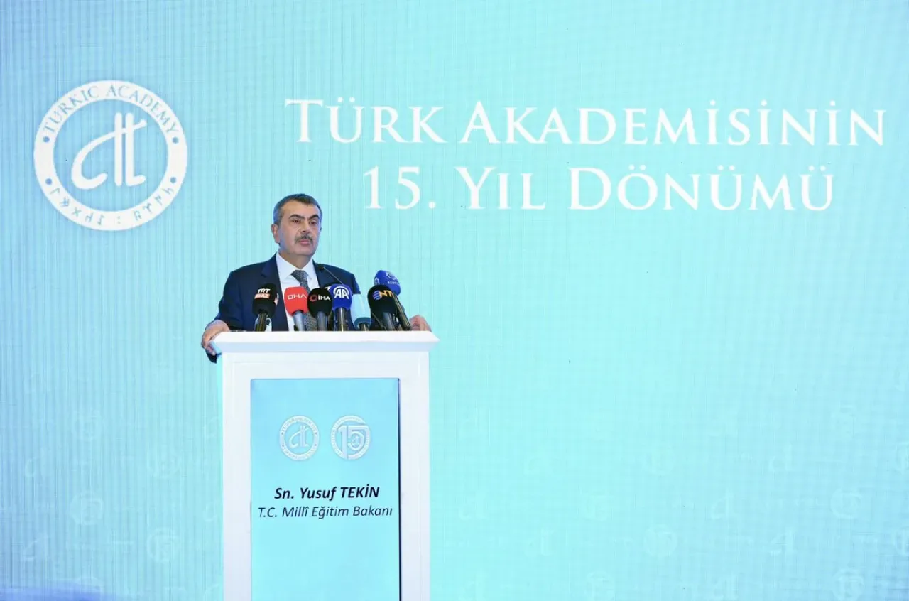 Türk Akademisi'nin 15. Yılı Kutlandı, Bakan Tekin Müfredata 'Türkistan' Kavramını Eklediklerini Açıkladı Türk Akademisi'nin 15. Yılı Kutlandı, Bakan Tekin Müfredata 'Türkistan' Kavramını Eklediklerini Açıkladı