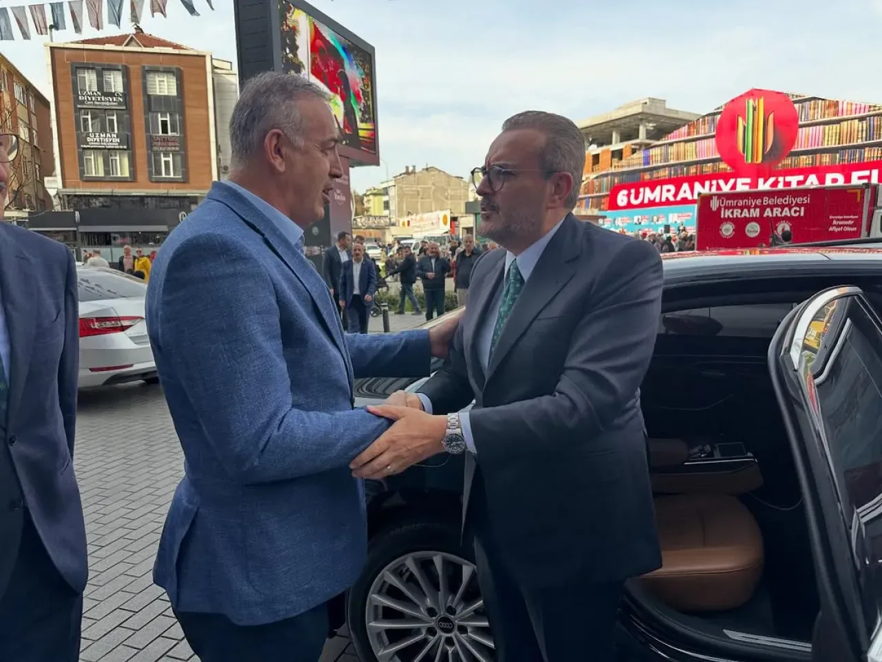 Mahir Ünal, AK Parti Ümraniye İlçe Teşkilatını Ziyaret Etti Mahir Ünal, AK Parti Ümraniye İlçe Teşkilatını Ziyaret Etti