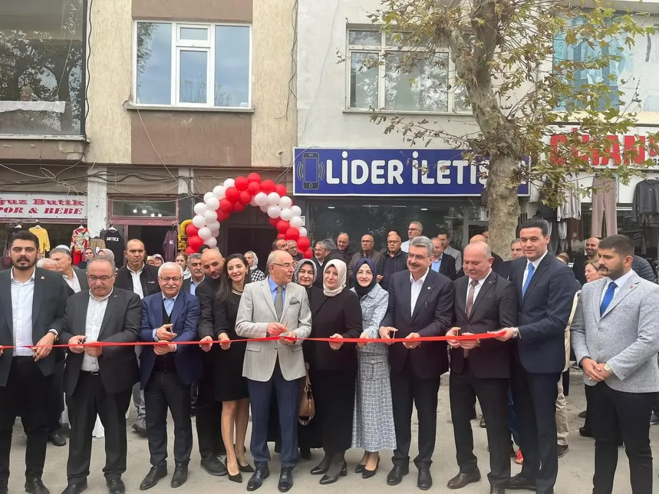 Polatlı'da Yeni Diş Hekimi Muayenehanesi Açıldı Polatlı'da Yeni Diş Hekimi Muayenehanesi Açıldı