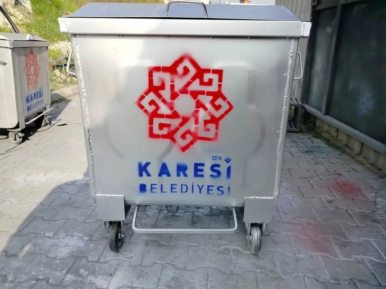 Karesi Belediyesi Kendi Konteynerini Üreterek Kamu Maliyetlerini Düşürüyor Karesi Belediyesi Kendi Konteynerini Üreterek Kamu Maliyetlerini Düşürüyor