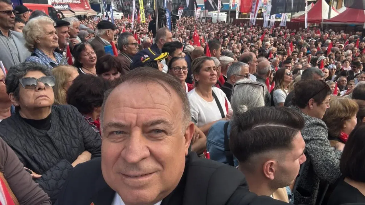 CHP'li Zeybek'ten Zonguldak Mesajı: "Millet Büyüktür, İradeye Dokunulamaz" CHP'li Zeybek'ten Zonguldak Mesajı: "Millet Büyüktür, İradeye Dokunulamaz"