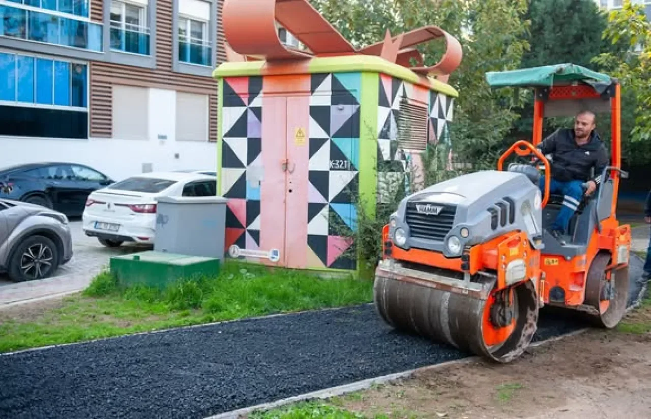 Karşıyaka'da Çocuklar İçin Yeni Nesil Park Dönüşümü Karşıyaka'da Çocuklar İçin Yeni Nesil Park Dönüşümü