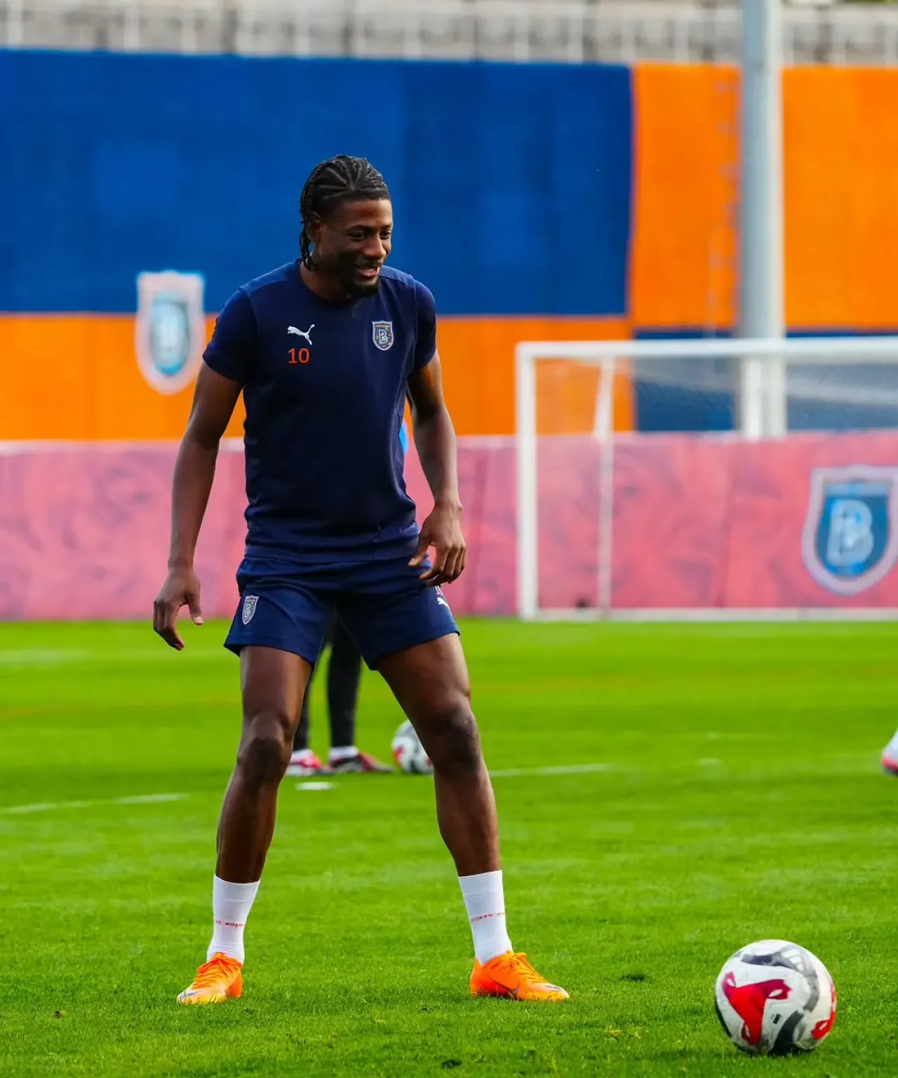 RAM Başakşehir, Trabzonspor Maçı Hazırlıklarına Hız Kesmeden Devam Ediyor RAM Başakşehir, Trabzonspor Maçı Hazırlıklarına Hız Kesmeden Devam Ediyor