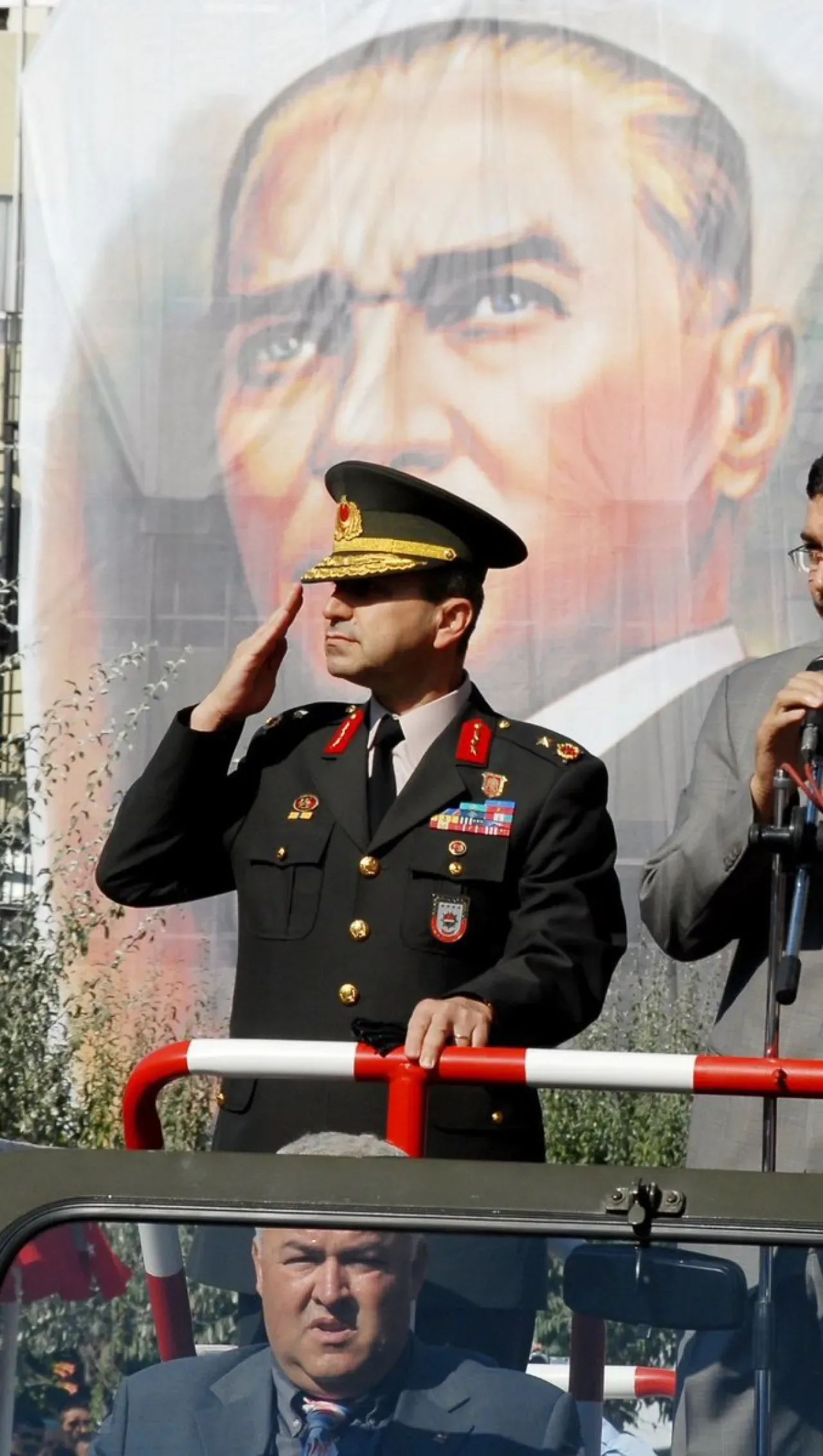 Emekli Tuğgeneral Babüroğlu: Bölgedeki Operasyonların Sıradaki Hedefi Türkiye Olabilir Emekli Tuğgeneral Babüroğlu: Bölgedeki Operasyonların Sıradaki Hedefi Türkiye Olabilir