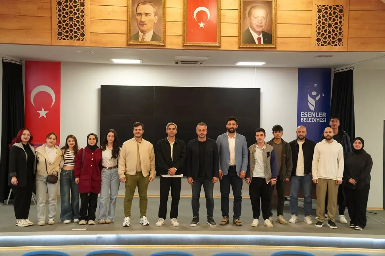 Esenler'de Gençlere Özel Spor Gönüllüsü Programı Başlıyor Esenler'de Gençlere Özel Spor Gönüllüsü Programı Başlıyor