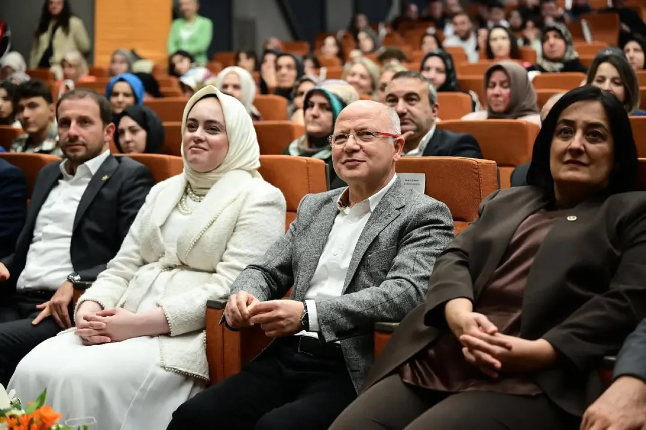 Bursa'da Kök Hücre ve Organ Bağışı Farkındalık Programı Düzenlendi Bursa'da Kök Hücre ve Organ Bağışı Farkındalık Programı Düzenlendi