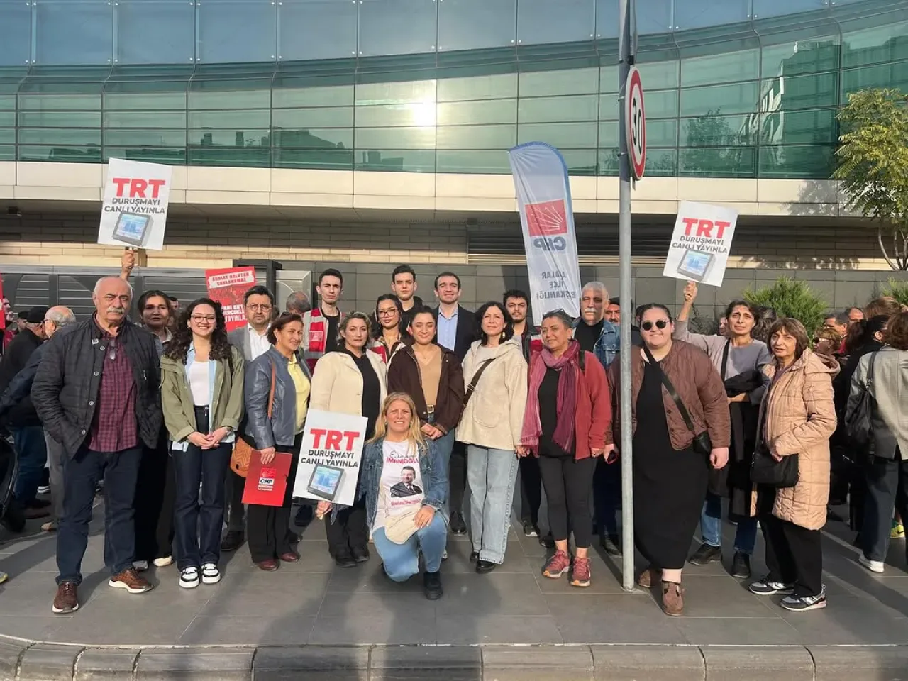 CHP'den TRT'ye Duruşma Yayını Çağrısı: Gerçekler Gizlenemez CHP'den TRT'ye Duruşma Yayını Çağrısı: Gerçekler Gizlenemez