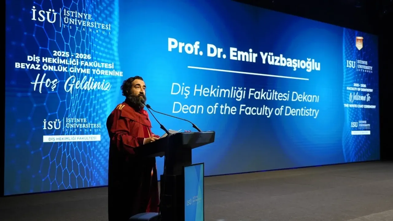İstinye Üniversitesi Diş Hekimliği Öğrencileri Beyaz Önlüklerini Giydi İstinye Üniversitesi Diş Hekimliği Öğrencileri Beyaz Önlüklerini Giydi