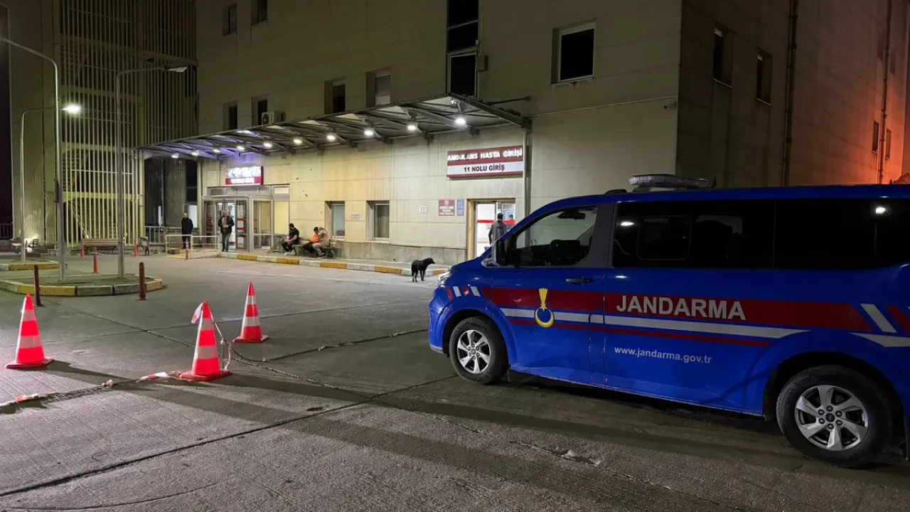 Sakarya'da Hükümlüler Arasında Toplu Gıda Zehirlenmesi: 171 Kişi Hastanede Sakarya'da Hükümlüler Arasında Toplu Gıda Zehirlenmesi: 171 Kişi Hastanede