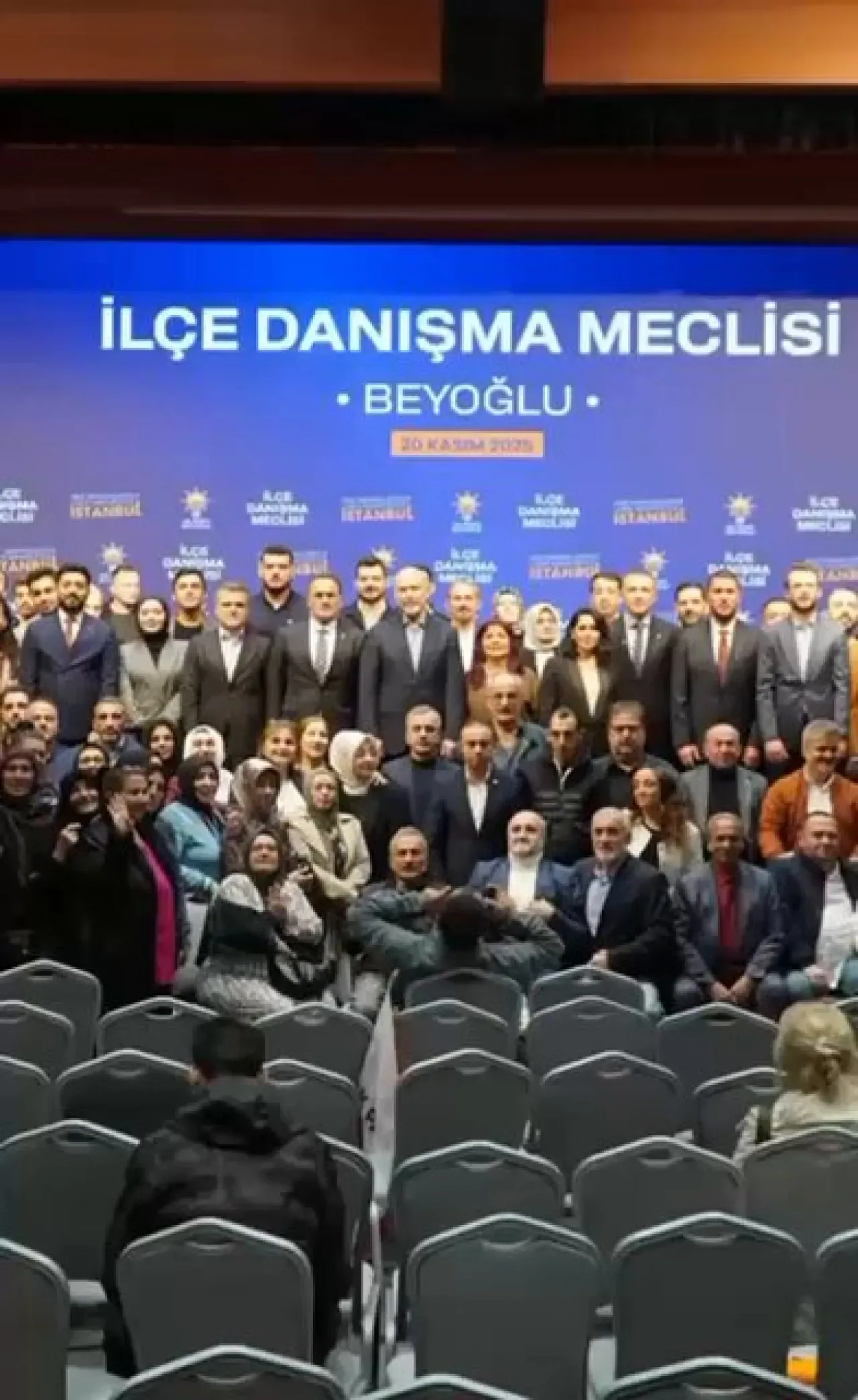 AK Parti Beyoğlu İlçe Danışma Meclisi Toplantısı Gerçekleştirildi AK Parti Beyoğlu İlçe Danışma Meclisi Toplantısı Gerçekleştirildi