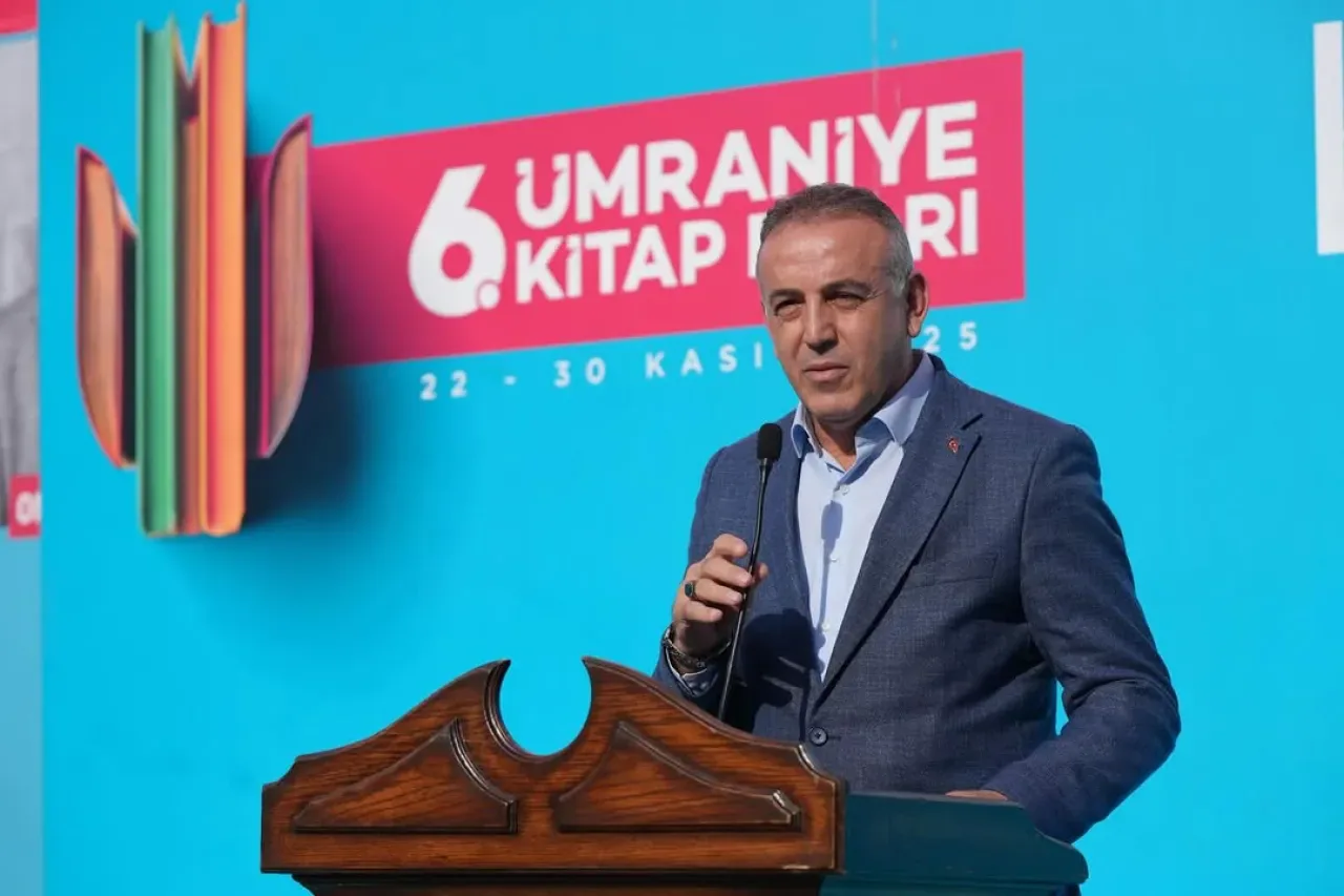 Ümraniye 6. Kitap Fuarı, Santral Etkinlik Alanı'nda Açıldı Ümraniye 6. Kitap Fuarı, Santral Etkinlik Alanı'nda Açıldı