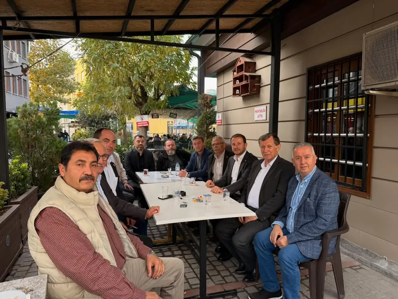 AK Parti Bursa Milletvekili Ahmet Kılıç, Muhtarlarla Buluştu AK Parti Bursa Milletvekili Ahmet Kılıç, Muhtarlarla Buluştu