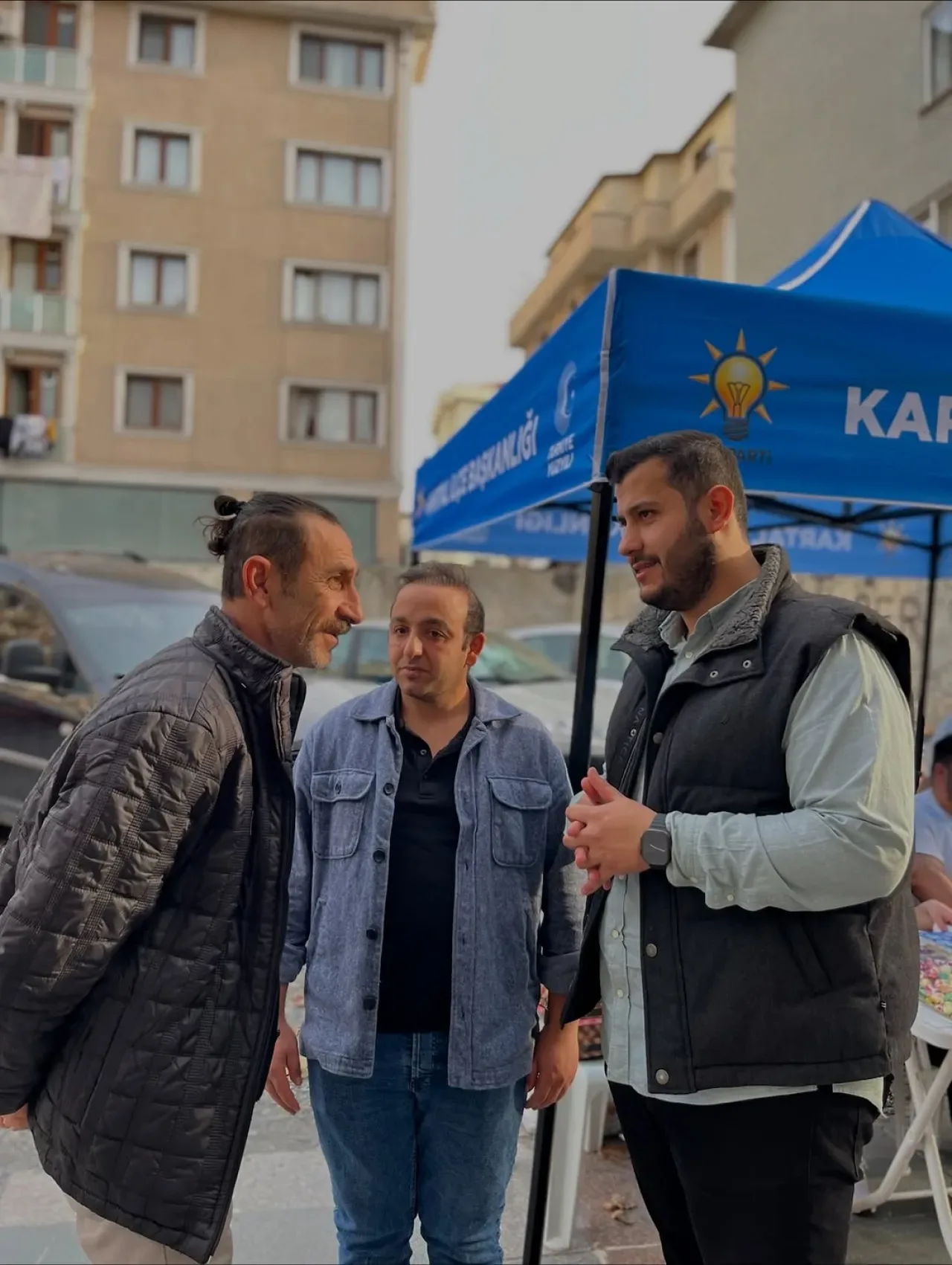 AK Parti Kartal Gençlik Kolları Orhantepe Mahallesi'nde Üye Çalışması Yaptı AK Parti Kartal Gençlik Kolları Orhantepe Mahallesi'nde Üye Çalışması Yaptı
