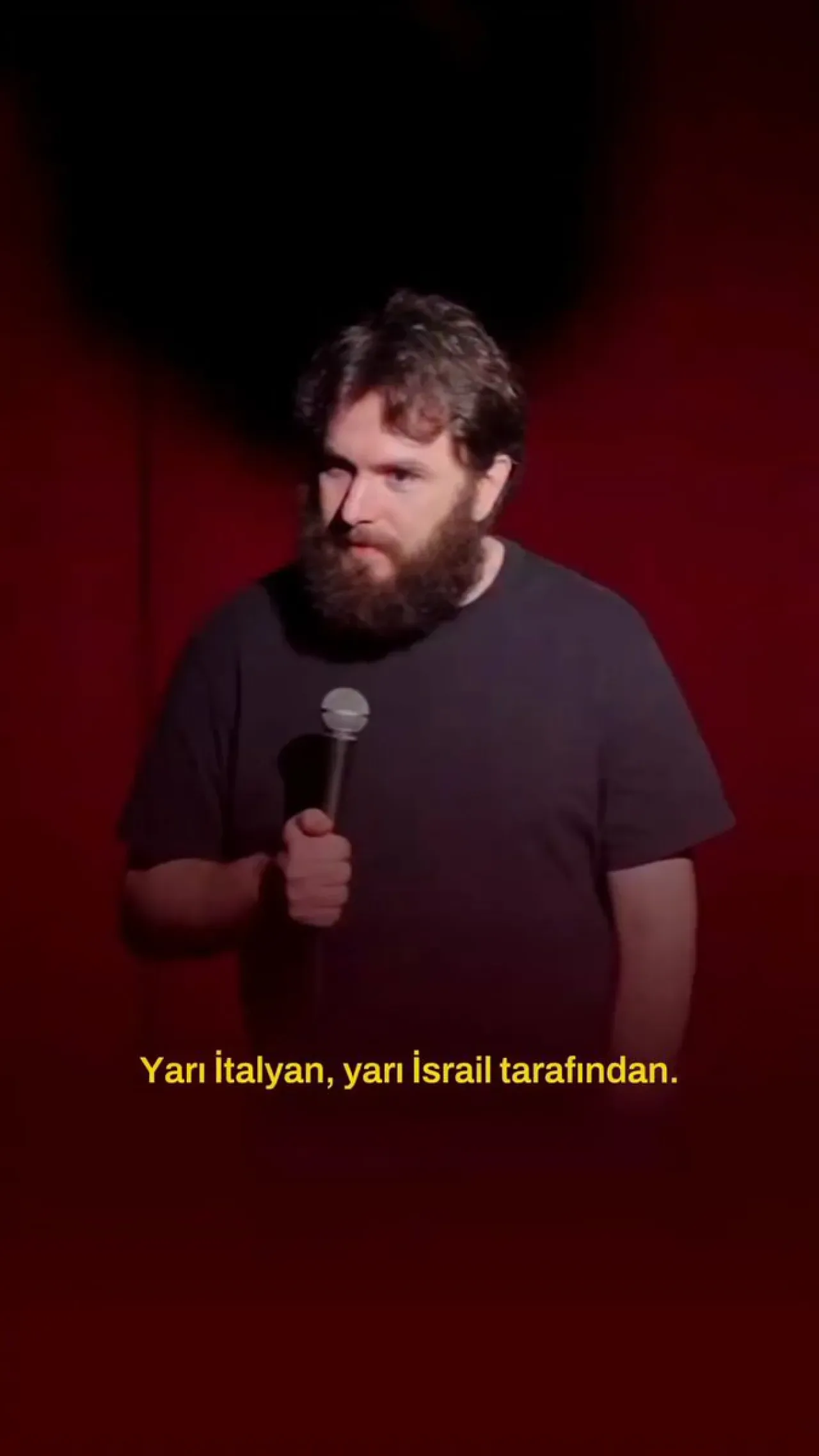 Komedyen Victor Patrascan, İsrailli İzleyicisine Sert Çıkış Yaptı Komedyen Victor Patrascan, İsrailli İzleyicisine Sert Çıkış Yaptı