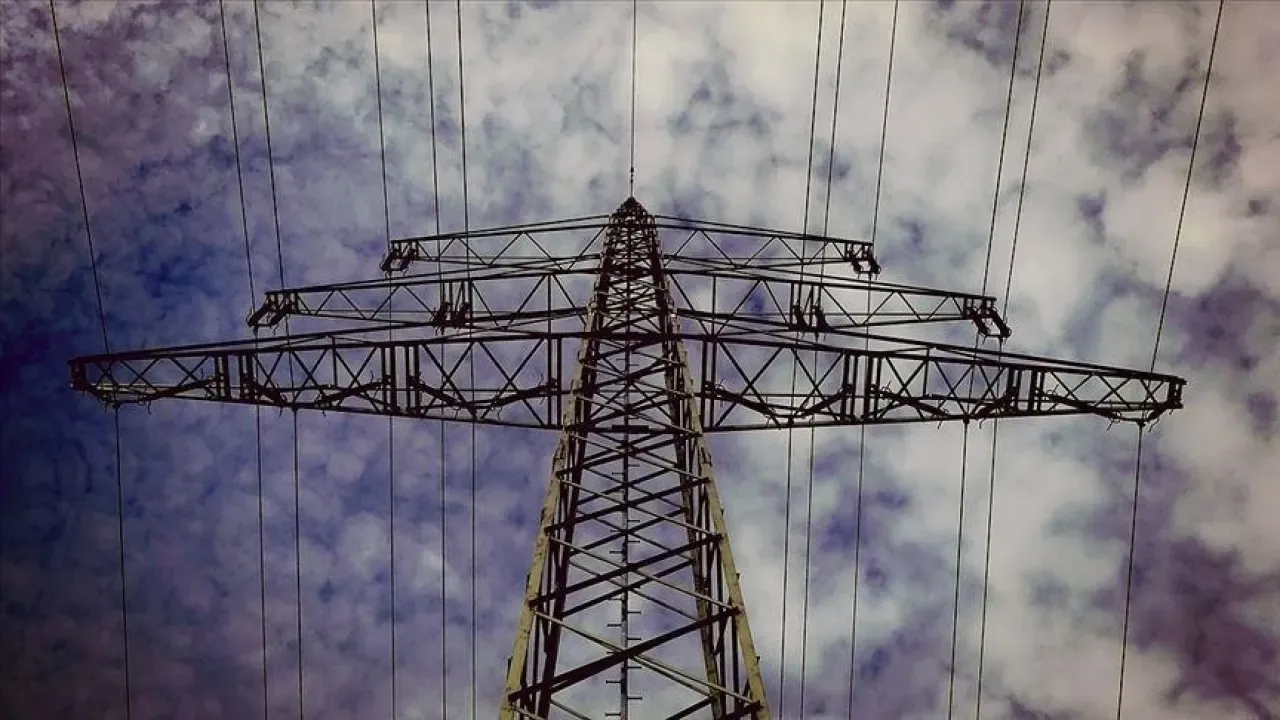 Türkiye'de Elektrik Üretimi Tüketimi Aştı: İthal Kömür İlk Sırada Türkiye'de Elektrik Üretimi Tüketimi Aştı: İthal Kömür İlk Sırada