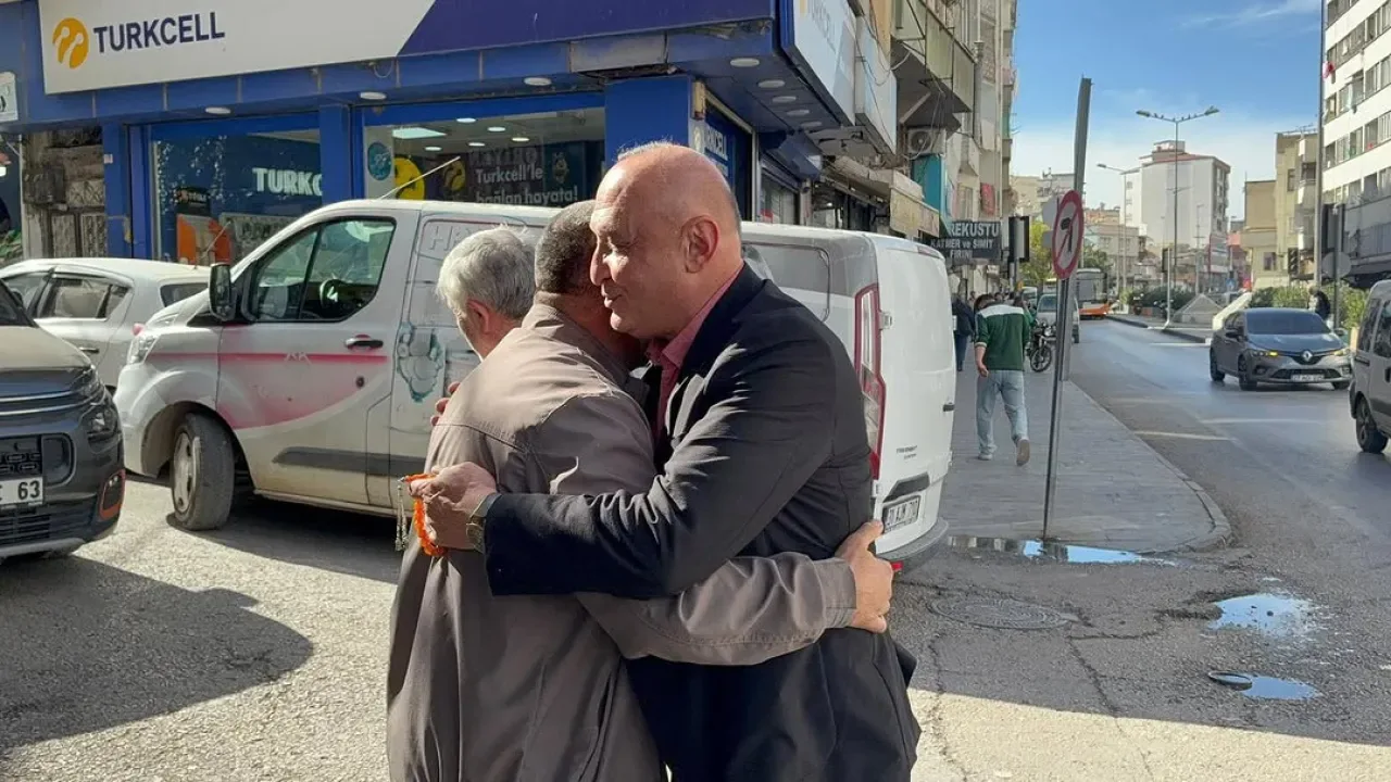 Milletvekili Melih Meriç'ten Anlamlı Mesaj: "Dünyayı Kirletmeyin" Milletvekili Melih Meriç'ten Anlamlı Mesaj: "Dünyayı Kirletmeyin"