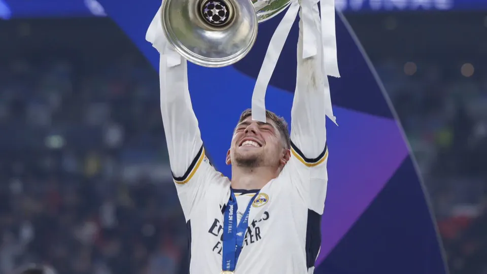 Galatasaray'dan Real Madrid Çıkarması: Federico Valverde Gündemde görseli