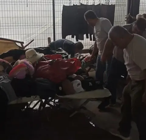 Antakya Narlıca'da Pazar Alanı Göle Döndü: Esnaf ve Vatandaş Mağdur