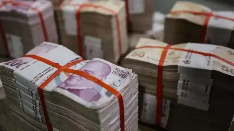 Hazine ve Maliye Bakanlığı Mayıs Ayı Bütçe Verilerini Açıkladı: 298,2 Milyar TL Açık