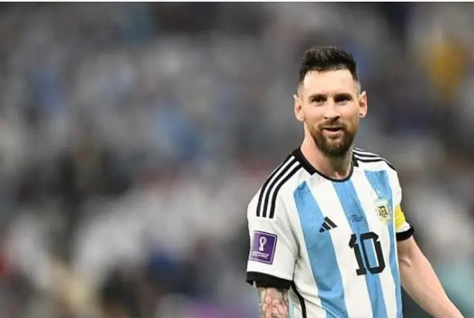 Lionel Messi Kaç Yaşında? Arjantinli Yıldızın Doğum Tarihi ve Kariyer Yolculuğu görseli
