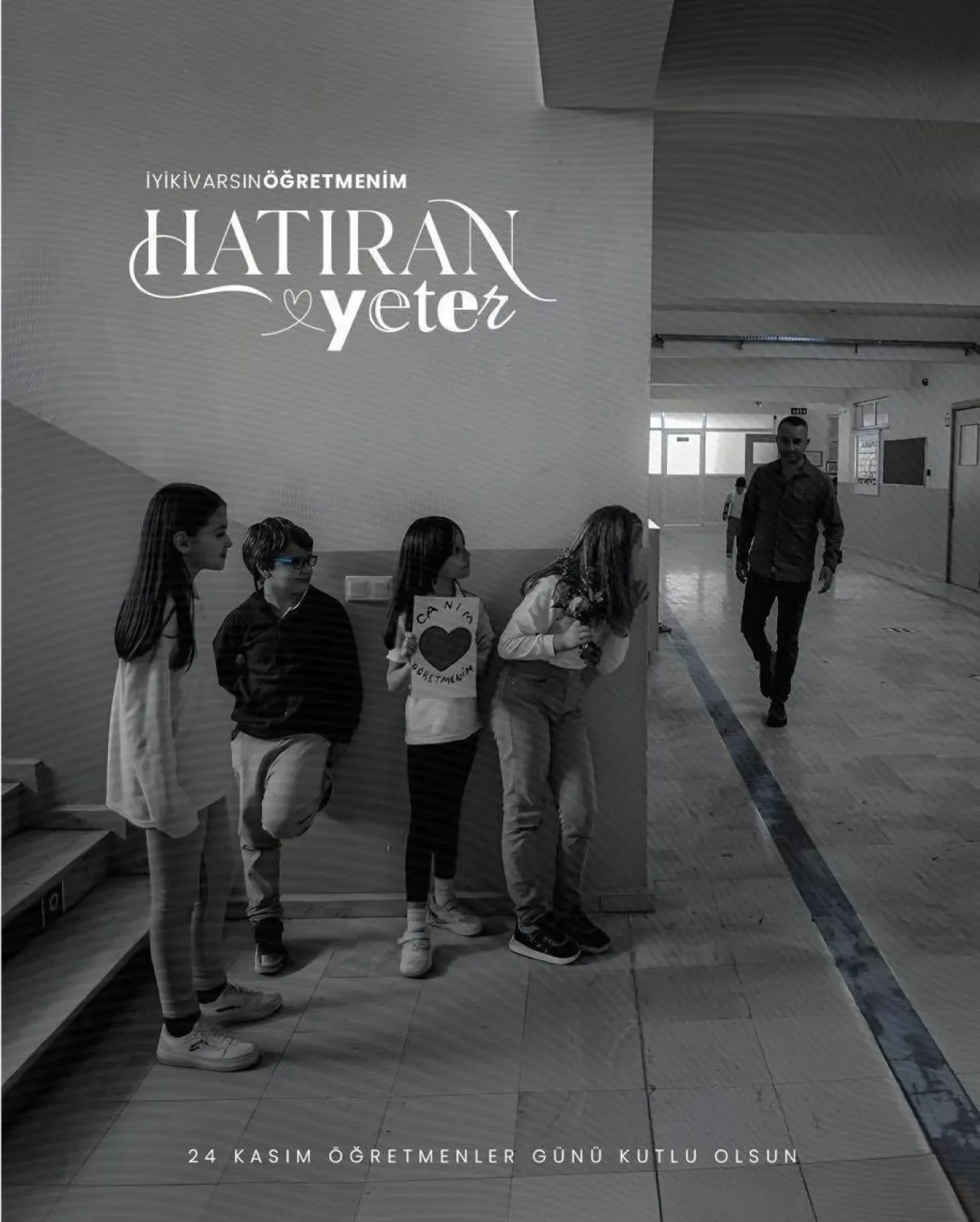 Milli Eğitim Bakanlığı'ndan Öğretmenlere Anlamlı Mesaj: "Hatıran Yeter" Milli Eğitim Bakanlığı'ndan Öğretmenlere Anlamlı Mesaj: "Hatıran Yeter"