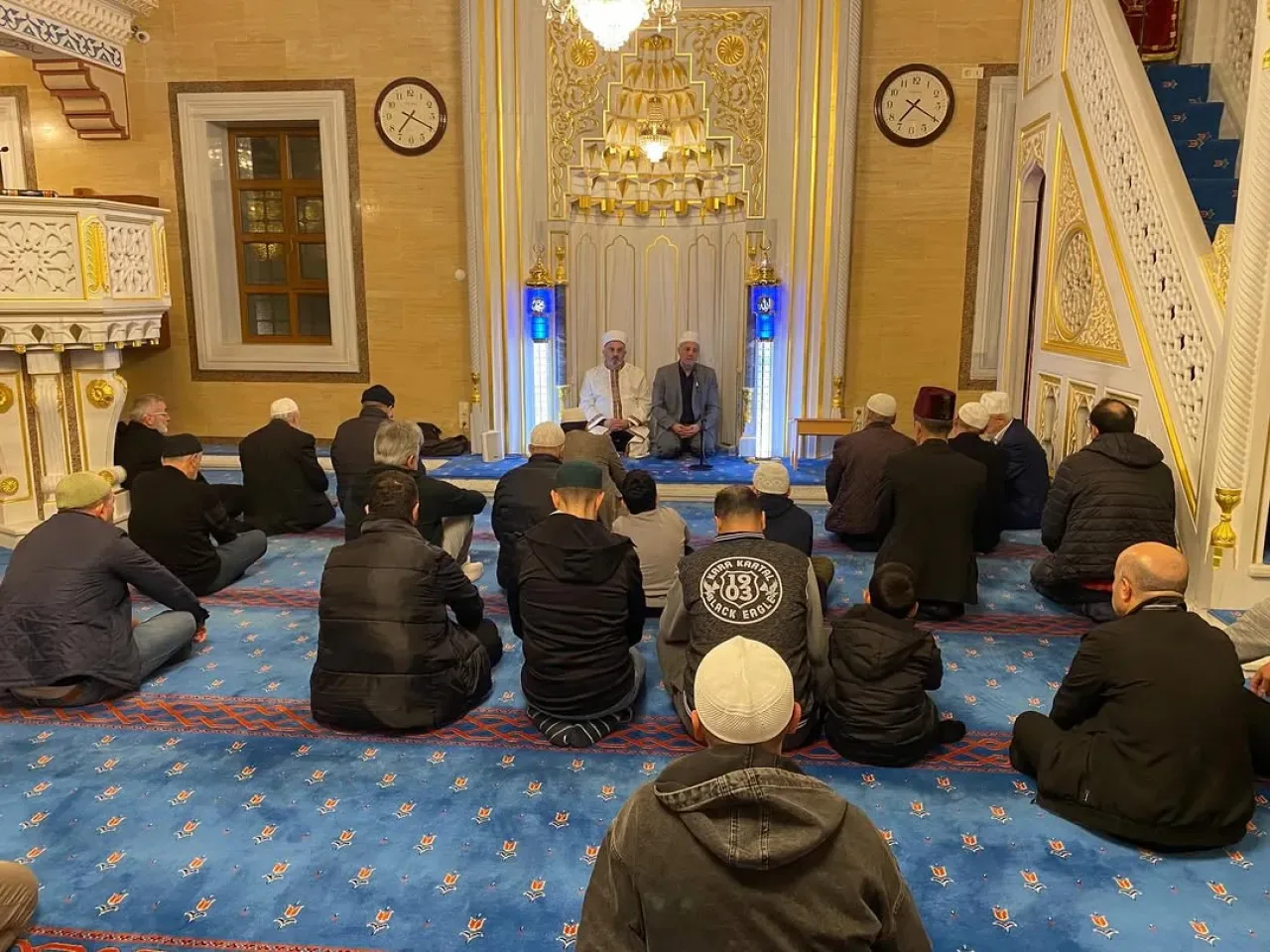 Bakırköy'de Sabah Namazı Buluşmaları Kartaltepe'de Gerçekleştirildi Bakırköy'de Sabah Namazı Buluşmaları Kartaltepe'de Gerçekleştirildi