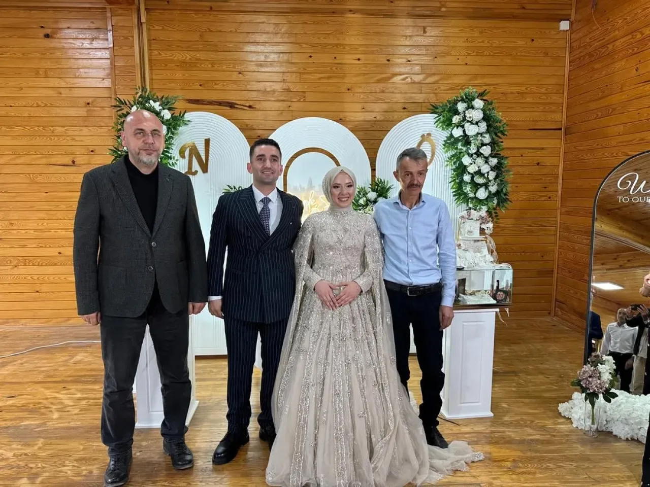 Orhangazi Belediye Başkanı Bekir Aydın, Meclis Üyesinin Çocuklarının Nişan Törenine Katıldı Orhangazi Belediye Başkanı Bekir Aydın, Meclis Üyesinin Çocuklarının Nişan Törenine Katıldı