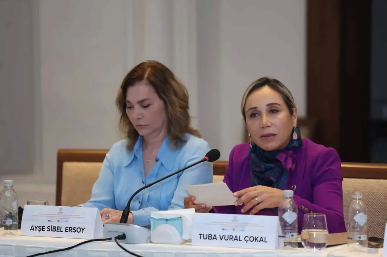 Antalya'da Dijital Çağda Beklenti Yönetimi Toplantısı Gerçekleştirildi Antalya'da Dijital Çağda Beklenti Yönetimi Toplantısı Gerçekleştirildi