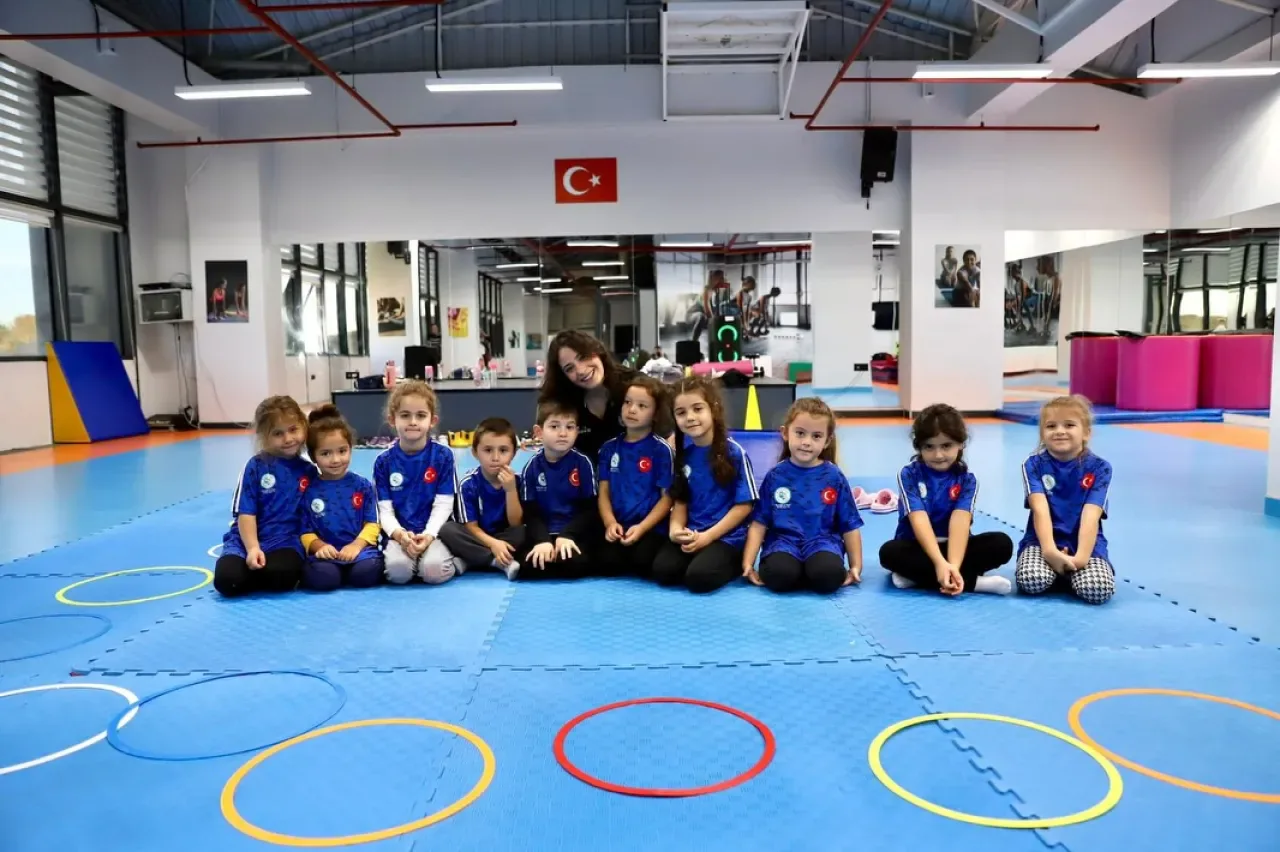 Beykoz'da Kış Spor Okulları ile Minik Sporcular Yetişiyor Beykoz'da Kış Spor Okulları ile Minik Sporcular Yetişiyor