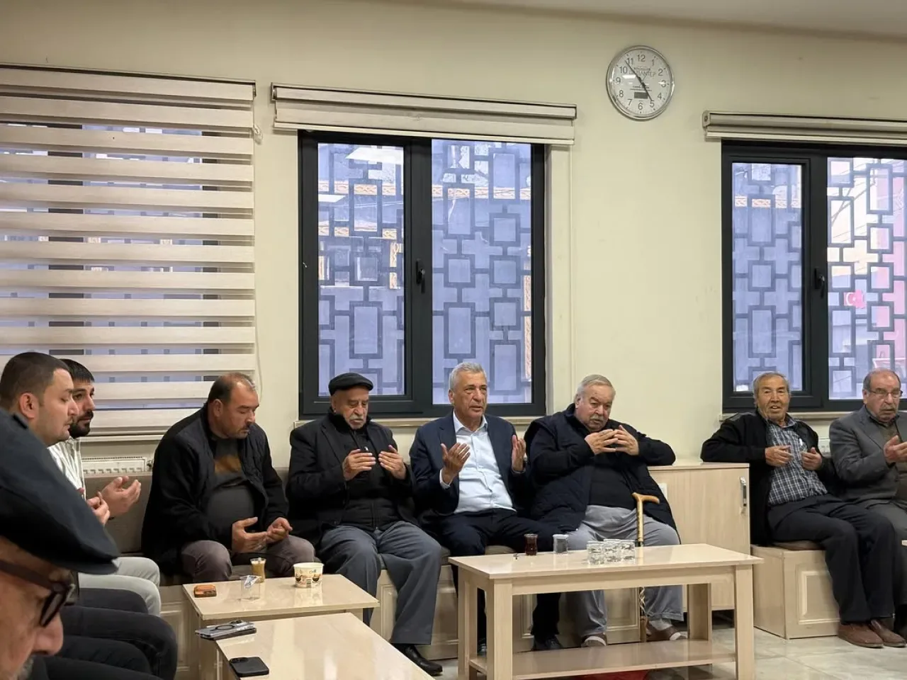 Gaziantep Milletvekili Hasan Öztürkmen, Demet Yıldırım'ın Ailesine Taziyede Bulundu Gaziantep Milletvekili Hasan Öztürkmen, Demet Yıldırım'ın Ailesine Taziyede Bulundu
