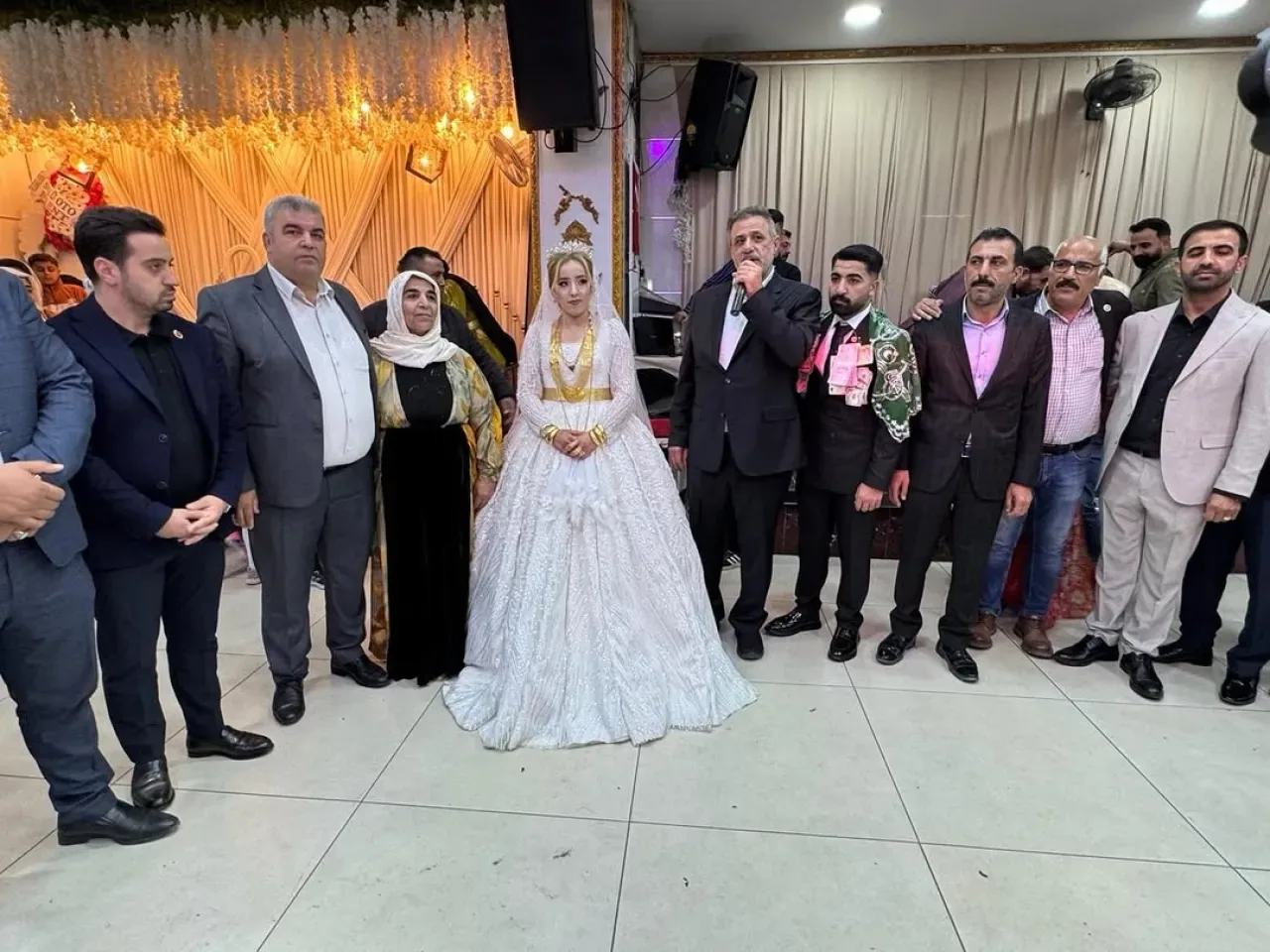 Gaziantep'te Milletvekili Çelikaslan, Mahalle Sakinlerinin Düğün Törenine Katıldı Gaziantep'te Milletvekili Çelikaslan, Mahalle Sakinlerinin Düğün Törenine Katıldı