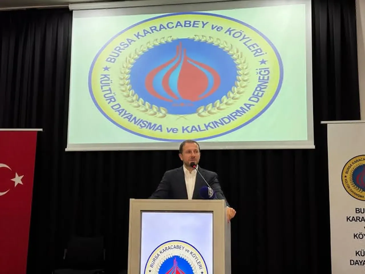 AK Partili Ahmet Kılıç, Bursa Karacabeyliler Derneği'nin Programında Hemşehrileriyle Bir Araya Geldi AK Partili Ahmet Kılıç, Bursa Karacabeyliler Derneği'nin Programında Hemşehrileriyle Bir Araya Geldi