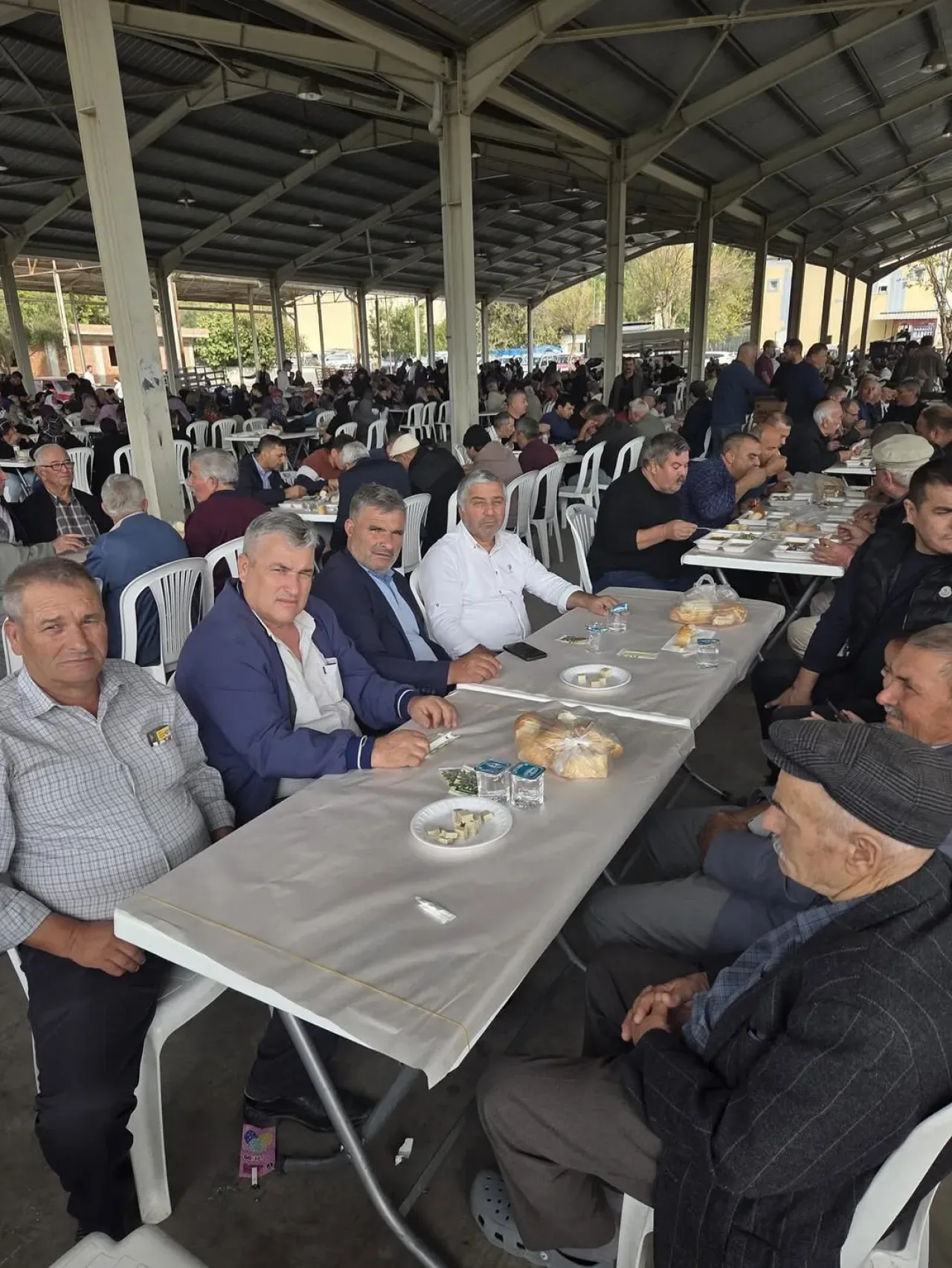 Serik AK Parti Aşağıoba Mahalle Başkanı'nın Mevlit Yemeğine Yoğun Katılım Serik AK Parti Aşağıoba Mahalle Başkanı'nın Mevlit Yemeğine Yoğun Katılım
