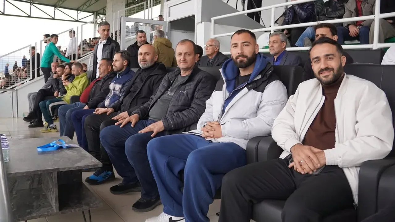 İznikspor, Tavşanlı Linyitspor Ziyaretinde Puan Peşinde İznikspor, Tavşanlı Linyitspor Ziyaretinde Puan Peşinde